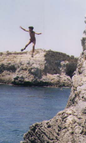 Salto en la cala del Francs